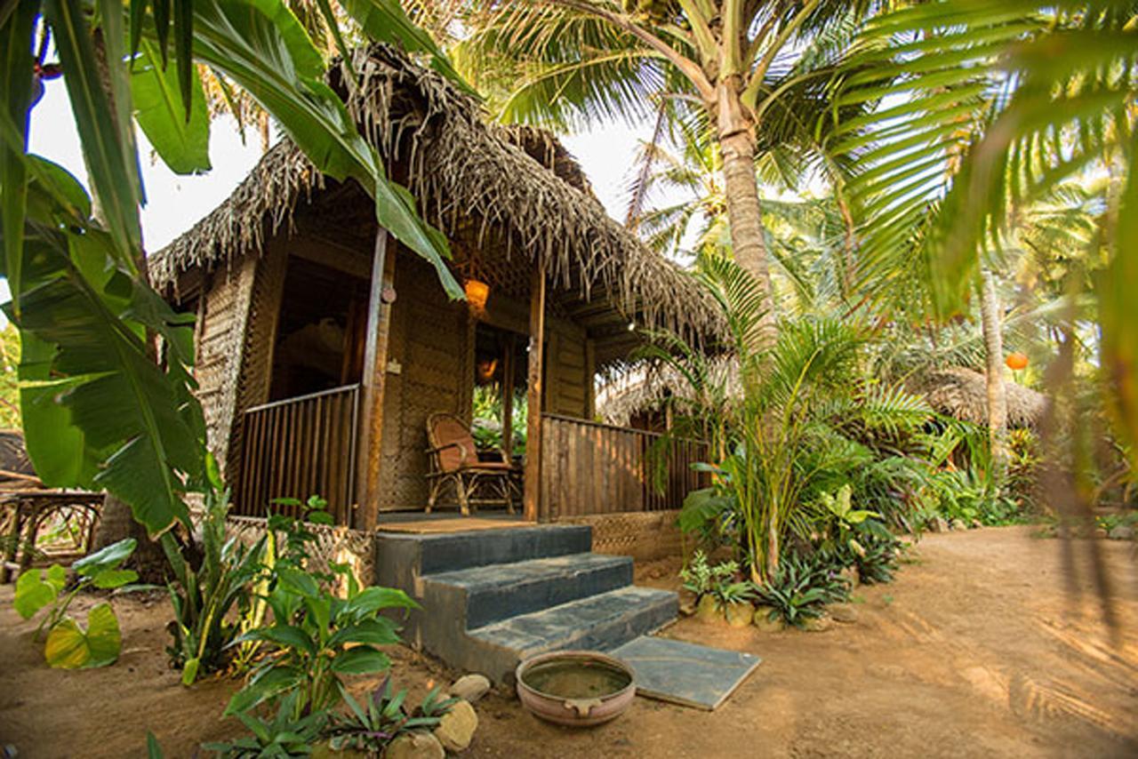 Agonda White Sand Hotel ภายนอก รูปภาพ