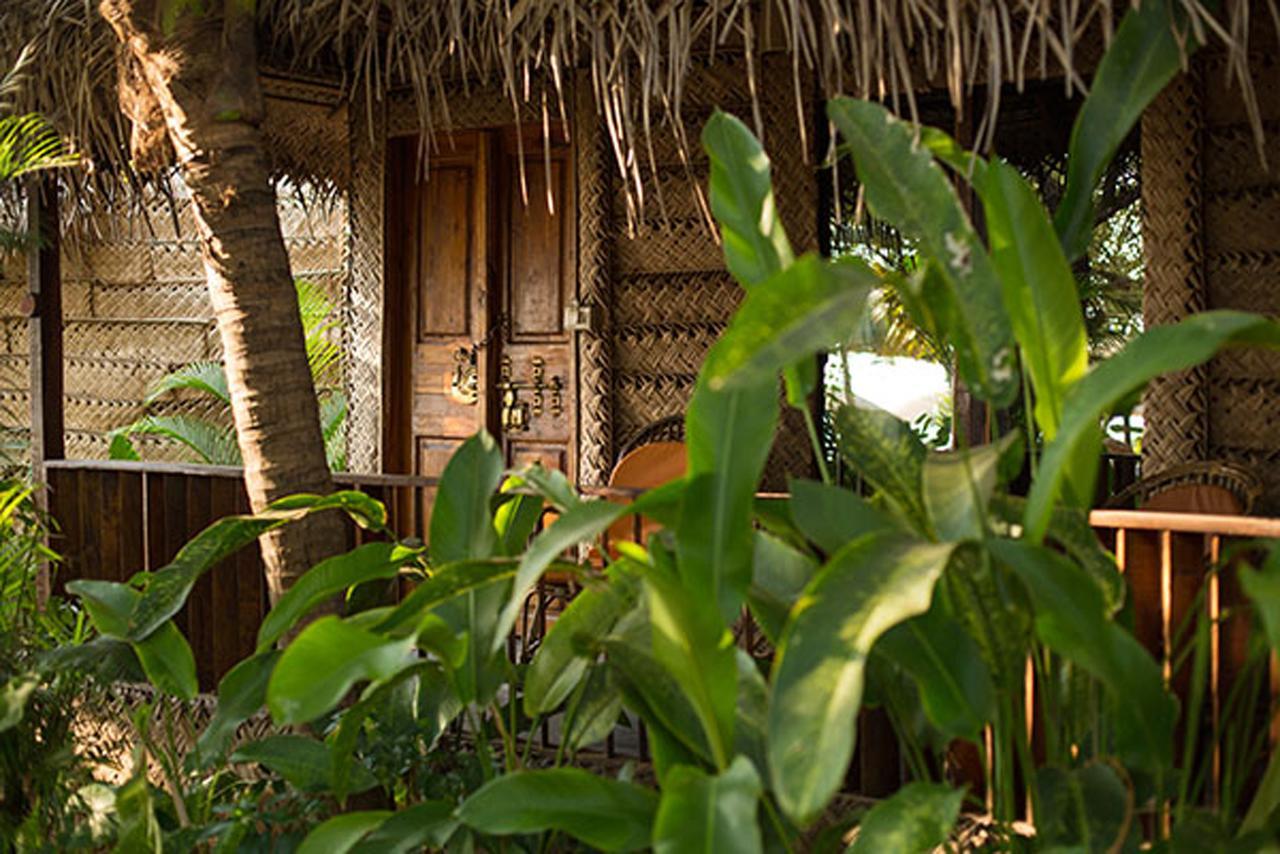 Agonda White Sand Hotel ภายนอก รูปภาพ