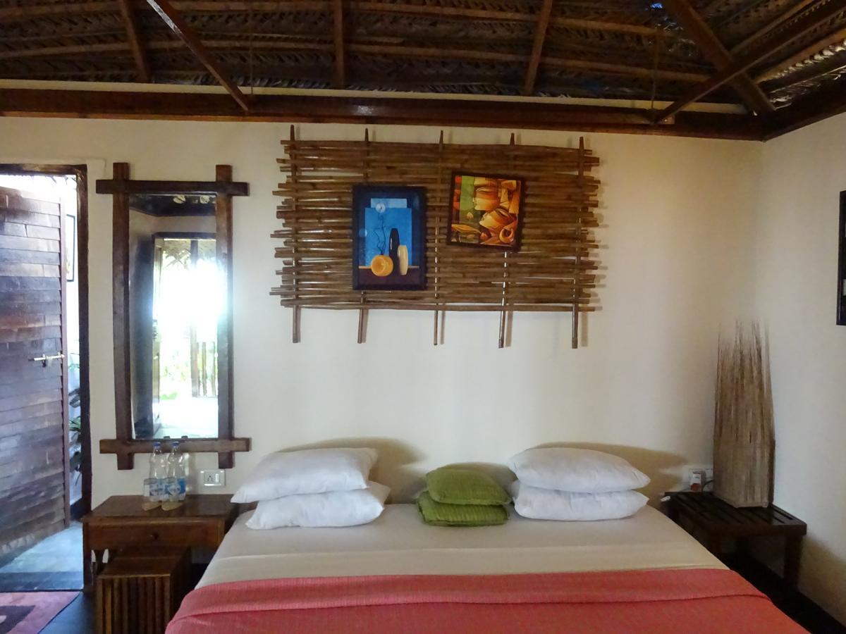 Agonda White Sand Hotel ภายนอก รูปภาพ